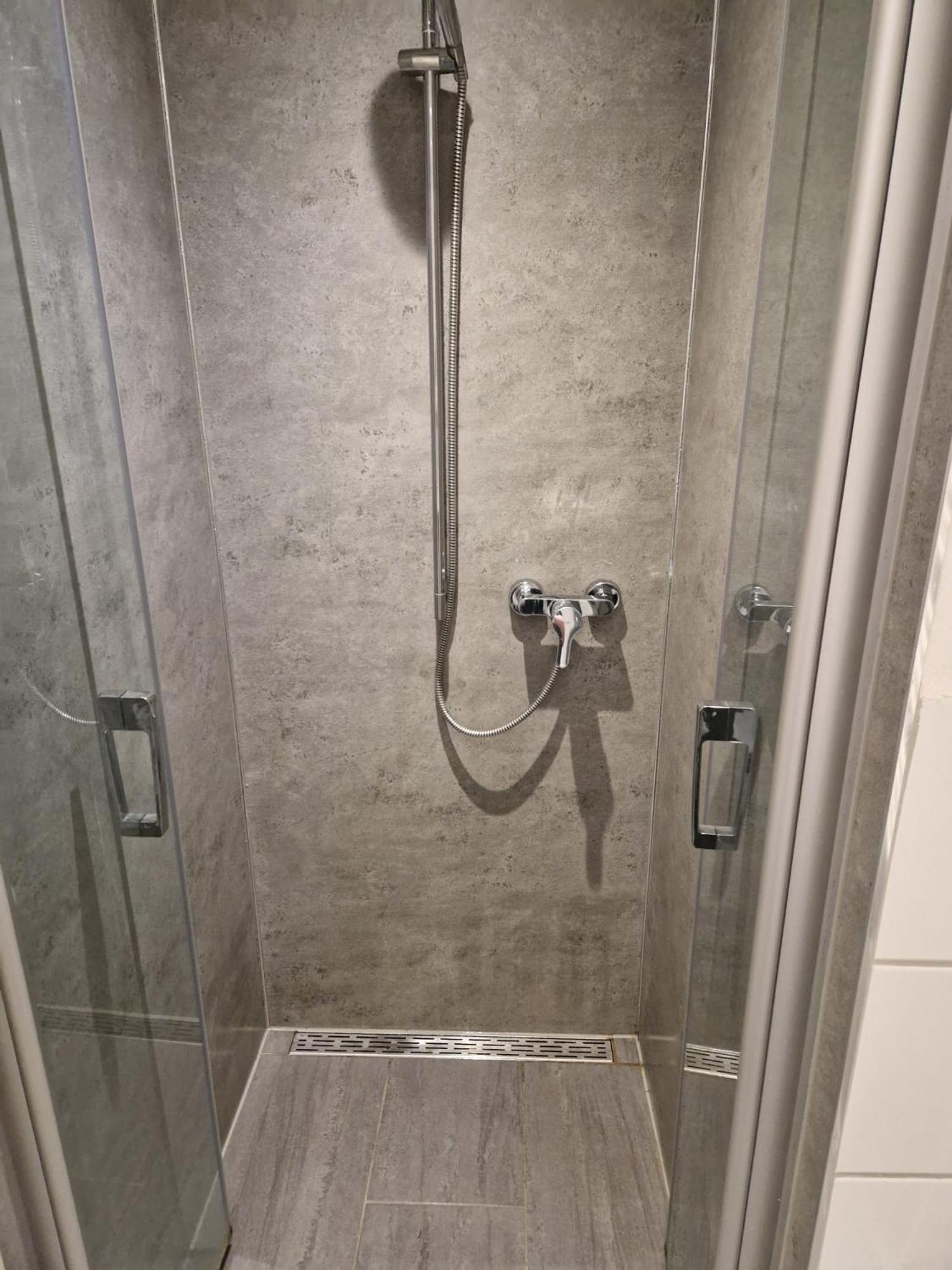 Apartment Monteurzimmer Im Herzen Wuerzburgs